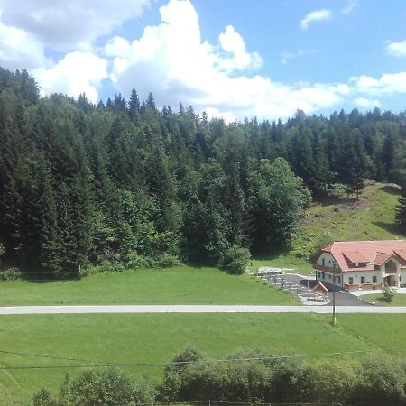 Simnovi Apartmaji - Surrounded By Nature كامنيك المظهر الخارجي الصورة