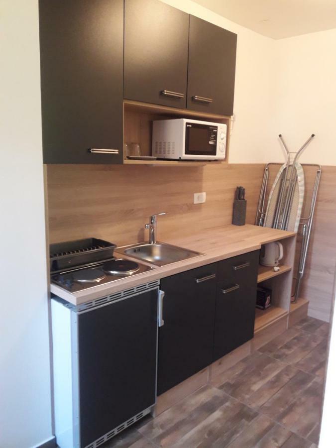 Simnovi Apartmaji - Surrounded By Nature كامنيك المظهر الخارجي الصورة