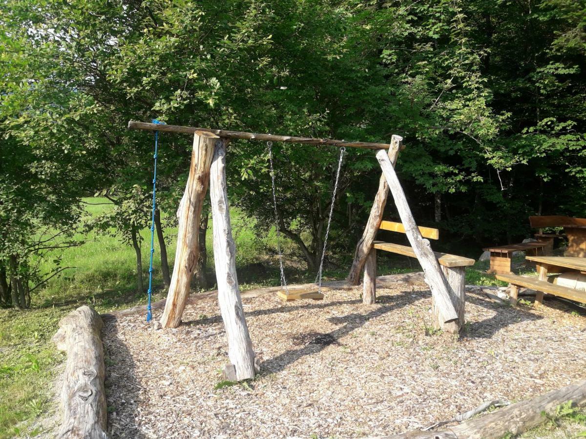 Simnovi Apartmaji - Surrounded By Nature كامنيك المظهر الخارجي الصورة