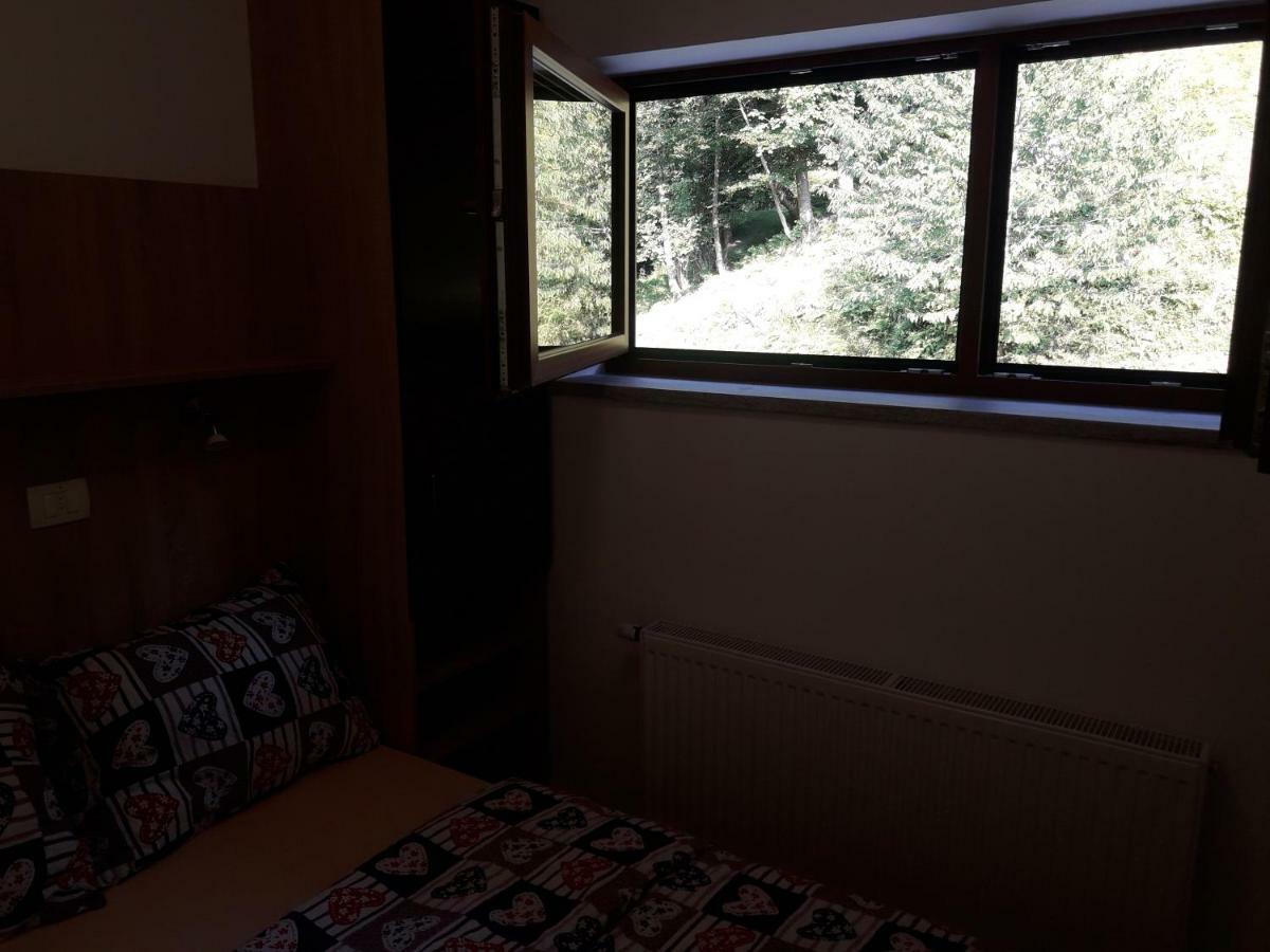 Simnovi Apartmaji - Surrounded By Nature كامنيك المظهر الخارجي الصورة